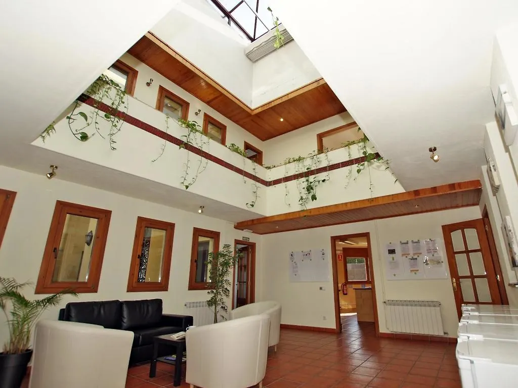 Отель Green District Residencia Estudiantes Серданьола-дель-Вальес 0*,  Испания